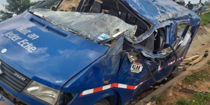Obretema crash on Accra-Kumasi highway