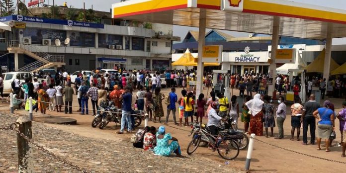 Ghanaians complain about long queues at SIM card re-registration centres